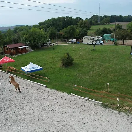 럭셔리텐트 Caravan On Ranch Trebivlice
