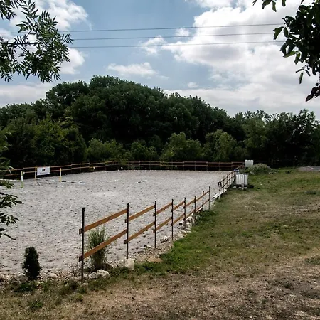 Caravan On Ranch Luksustelt Trebivlice