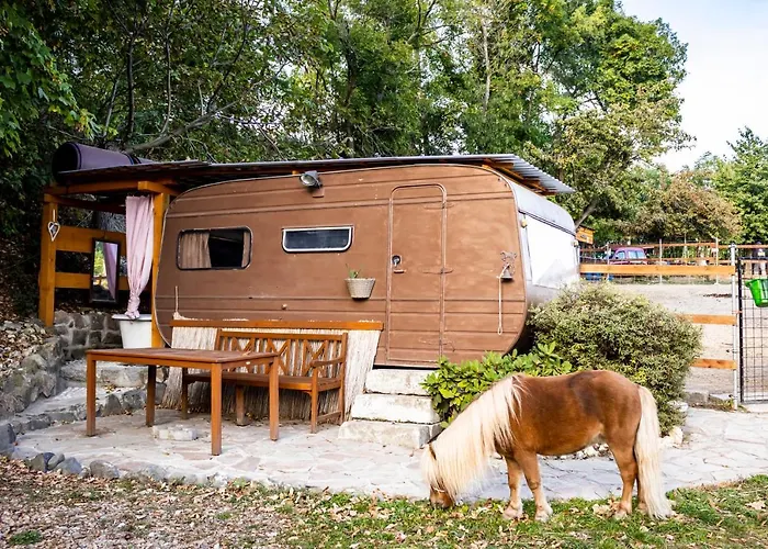 Caravan On Ranch Luxury tent Trebivlice